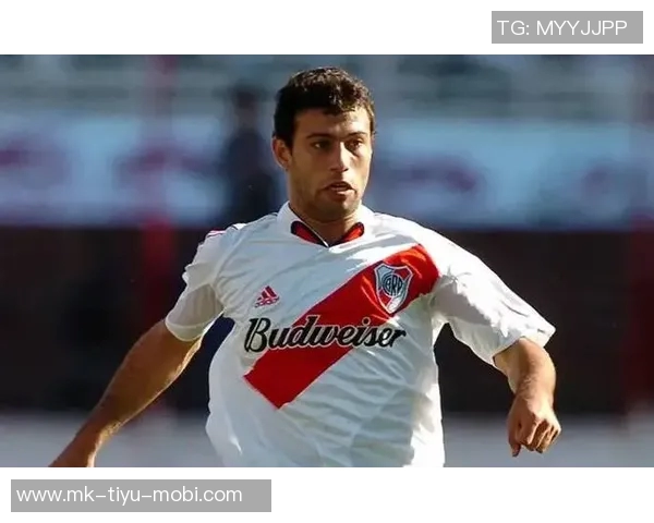 马斯切拉诺承认责任中场请求球员们原谅球队3-5失利 马斯切拉诺承认责任中场请求球员们原谅球队3-5失利